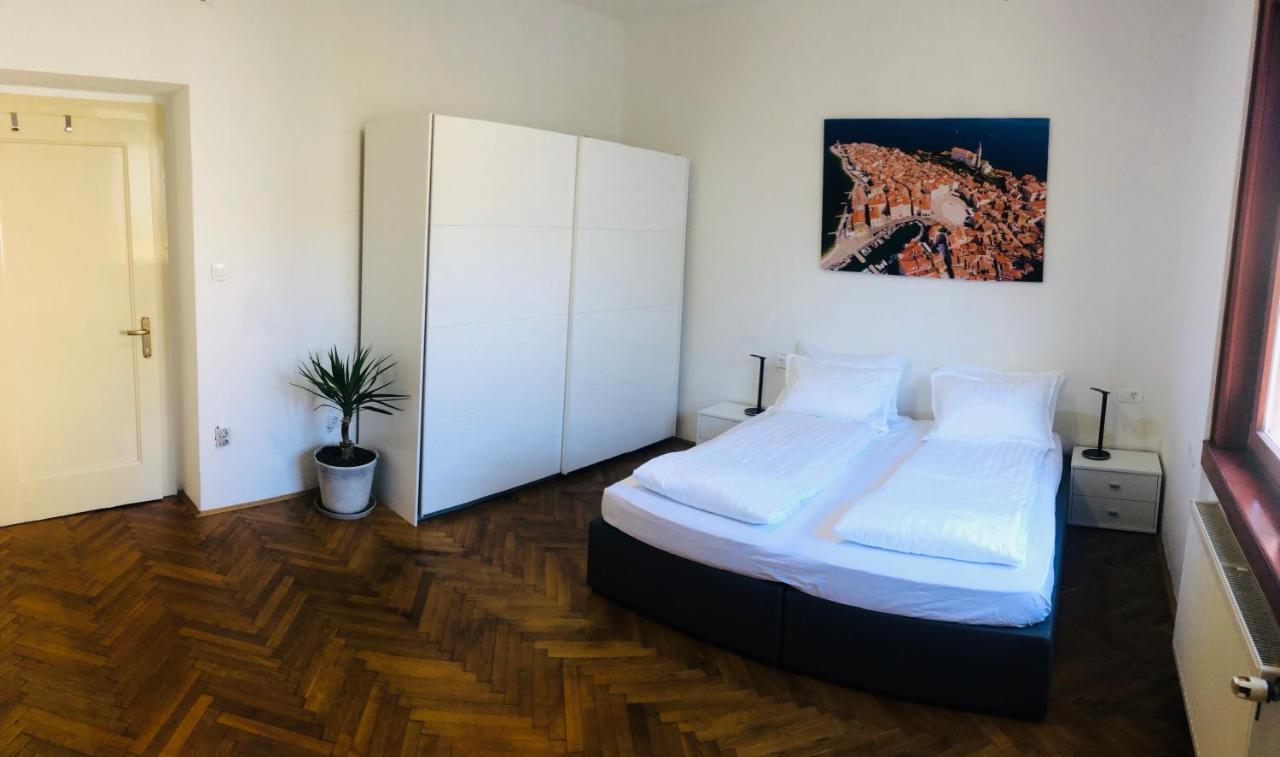 Huge Bbq Garden 2, Spacious Flat, Ac, Free Parking 2 Ljubljana Eksteriør bilde