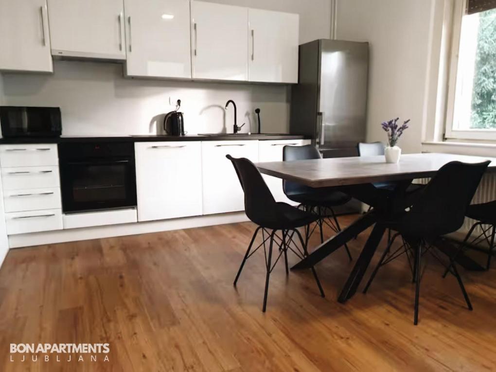 Huge Bbq Garden 2, Spacious Flat, Ac, Free Parking 2 Ljubljana Eksteriør bilde