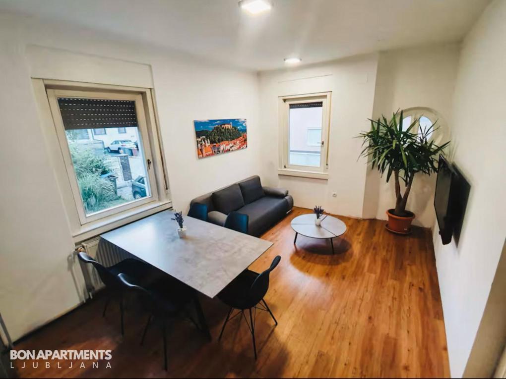 Huge Bbq Garden 2, Spacious Flat, Ac, Free Parking 2 Ljubljana Eksteriør bilde